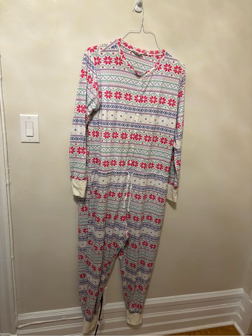 La vie en rose Comfy Christmas onesie